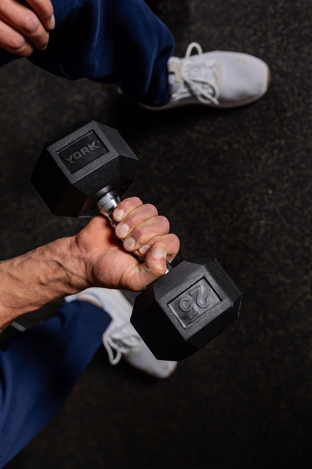 Rubber Hex Dumbbell - Image 9