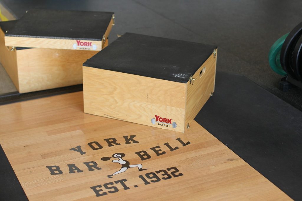 York Barbells plyo box - January 2023